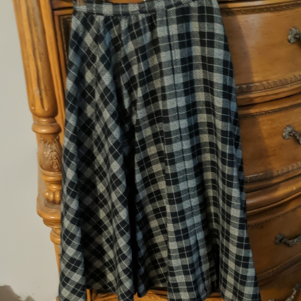 Plaid midi skirt